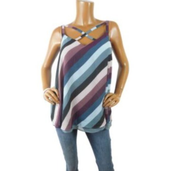 torrid Tops - TORRID Top 1X Summer Blouse NWT $39 X-Neck